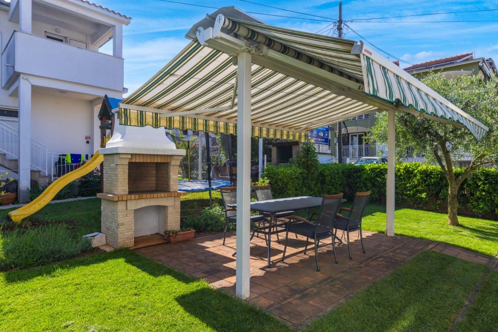 Soper - Top Location 300 M From The Sea Porec Exterior photo